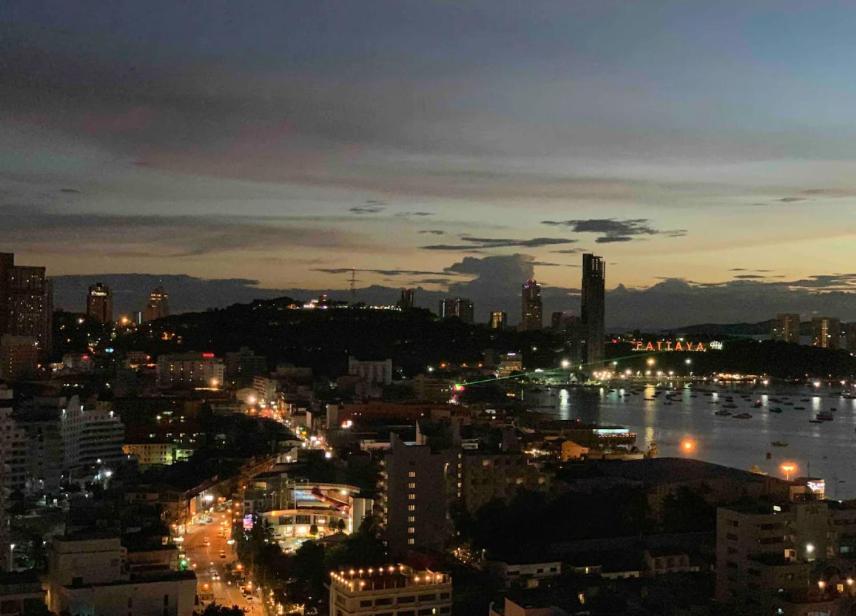 Edge Central Pattaya Seaview Residence Eksteriør bilde